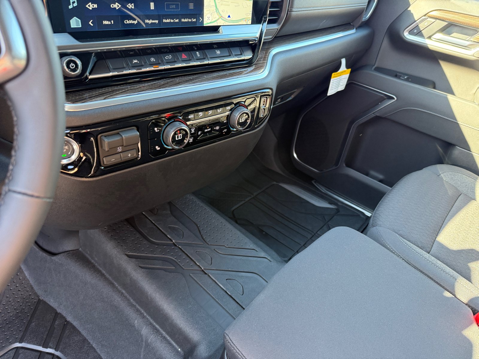 New 2026 Chevrolet Silverado 1500 RST w/ RST Select Package AWD/4WD image 13