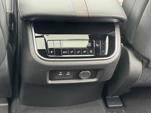 New 2026 Nissan Armada Platinum image 29