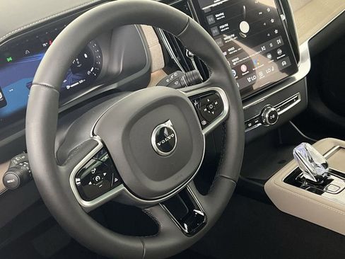 New 2026 Volvo XC90 B6 Plus w/ Protection Package Premier image 10
