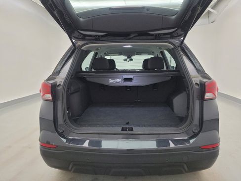 Used 2022 Chevrolet Equinox LS AWD/4WD image 29