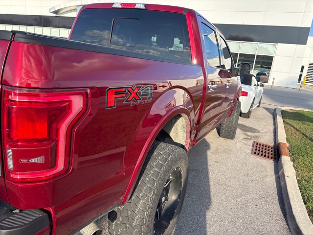 Used 2015 Ford F150 Platinum w/ Equipment Group 701A Luxury AWD/4WD image 4
