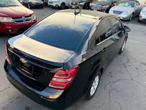 Used 2017 Chevrolet Sonic LT image 18