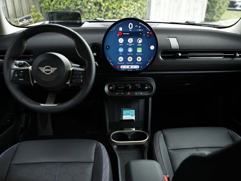New 2026 MINI Cooper 4-Door Hardtop FWD image 29