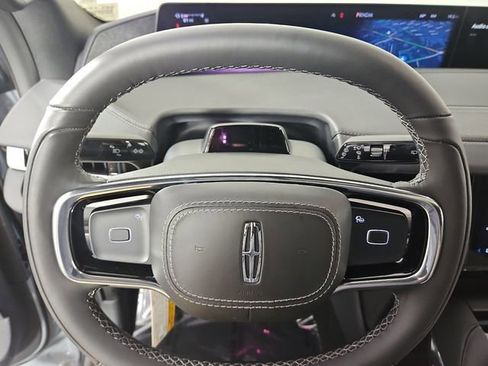 New 2025 Lincoln Navigator Reserve w/ Jet Appearance Package image 17