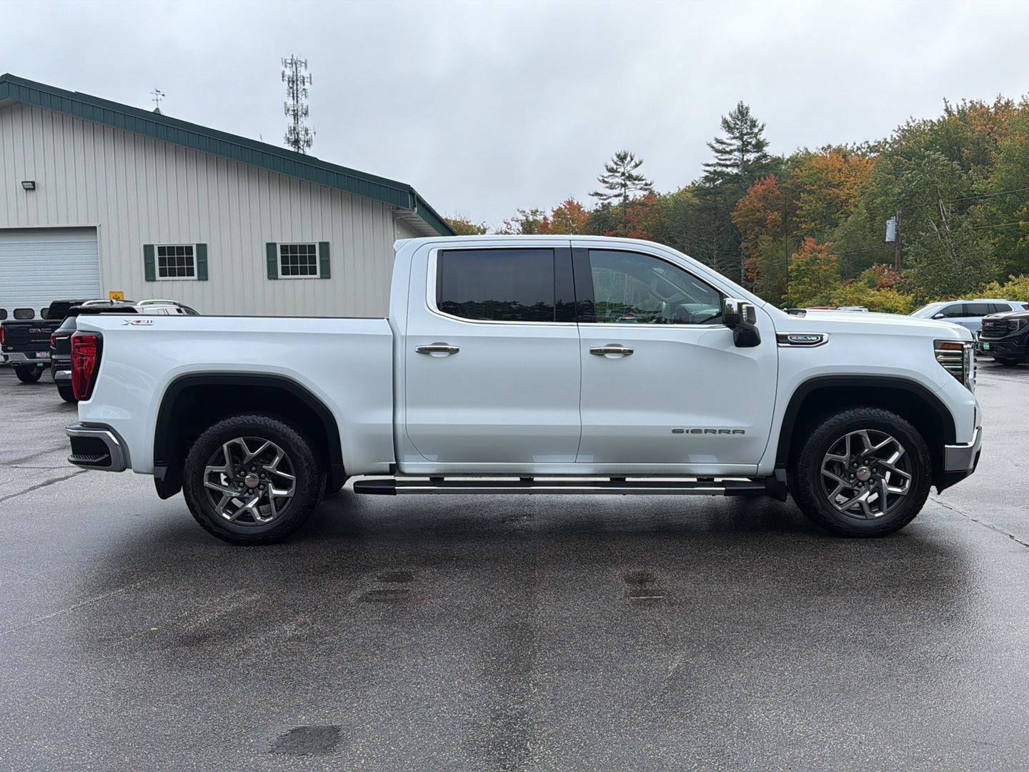 Certified 2023 GMC Sierra 1500 SLT w/ SLT Premium Package AWD/4WD image 31