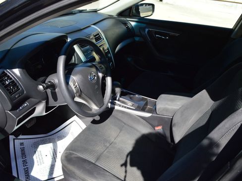 Used 2014 Nissan Altima 2.5 S w/ Display Audio Package FWD image 14