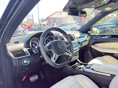 Used 2014 Mercedes-Benz GL 63 AMG 4MATIC image 13