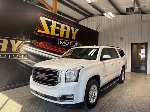 Used 2019 GMC Yukon XL SLT image 1