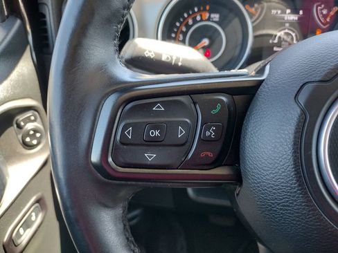 Used 2018 Jeep Wrangler Unlimited Sport w/ Dual Top Group AWD/4WD image 23