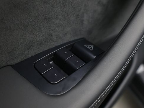 Used 2026 Tesla Model Y AWD image 13