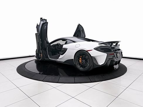 Used 2019 McLaren 600LT image 25