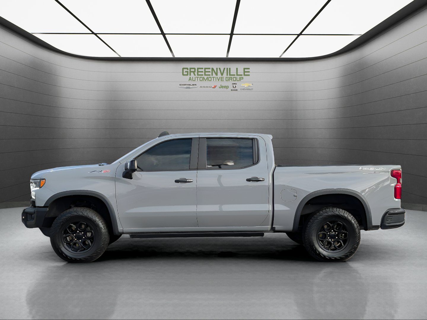 Used 2024 Chevrolet Silverado 1500 ZR2 w/ ZR2 Bison Edition AWD/4WD image 2