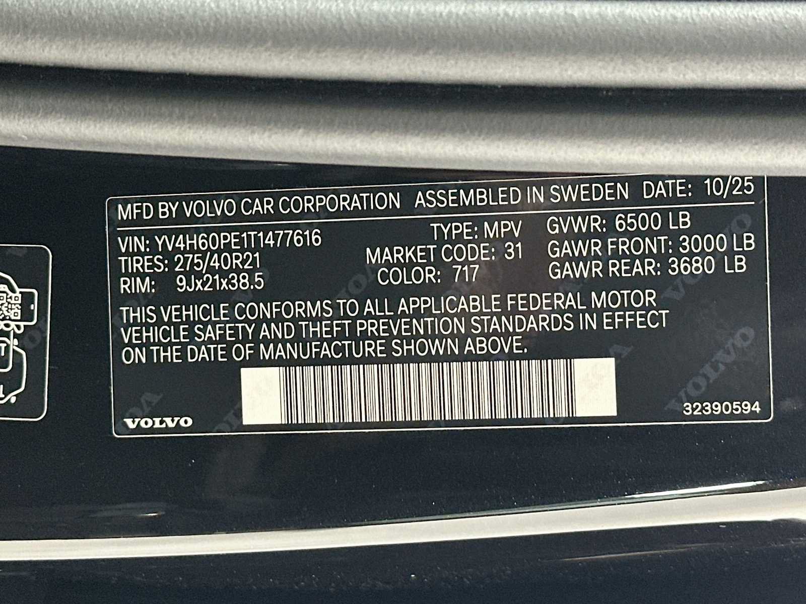 Used 2026 Volvo XC90 T8 Plus w/ Protection Package Premier AWD/4WD image 32