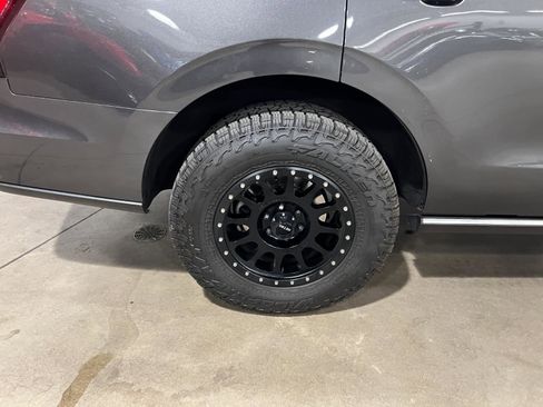 Used 2019 Ford Expedition Limited w/ Equipment Group 301A AWD/4WD image 51