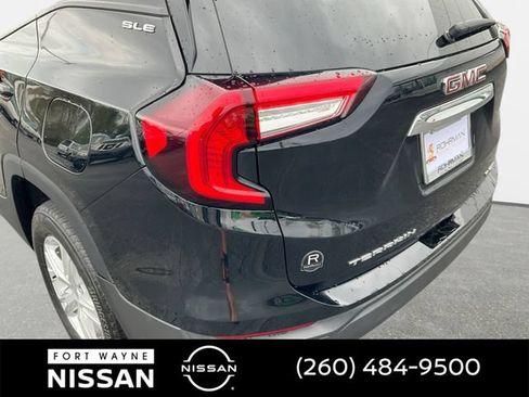 Used 2024 GMC Terrain SLE AWD/4WD image 30