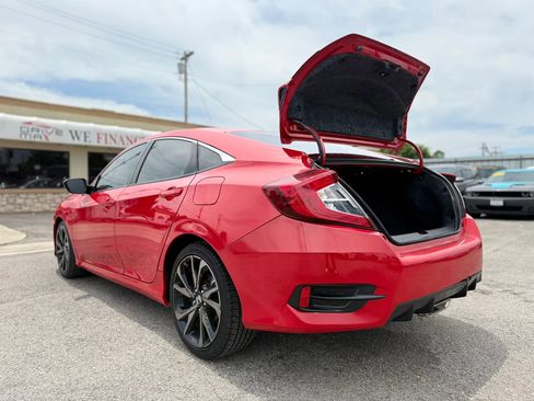 Used 2019 Honda Civic Sport image 10
