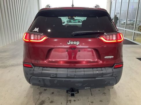 Used 2019 Jeep Cherokee Latitude w/ Popular Appearance Group image 20