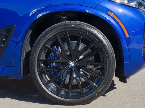 New 2026 BMW X5 M60i w/ Climate Comfort Package image 9