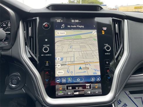 Used 2025 Subaru Outback Limited image 24