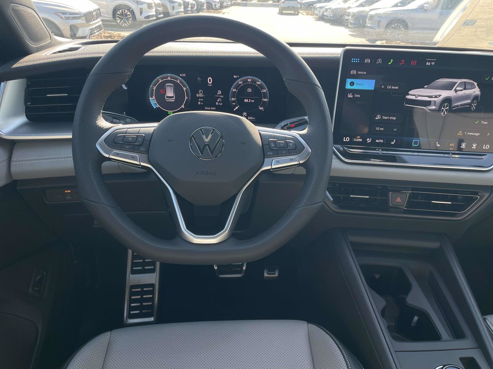 New 2026 Volkswagen Tiguan SE R-Line FWD image 15