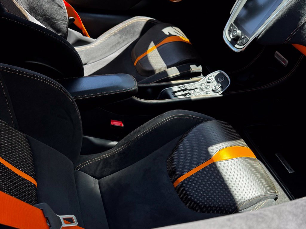 Used 2019 McLaren 570S Spider RWD image 44
