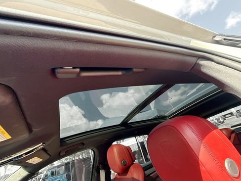 Used 2022 Porsche Cayenne image 24