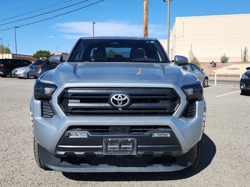 Used 2024 Toyota Tacoma SR5 AWD/4WD image 2