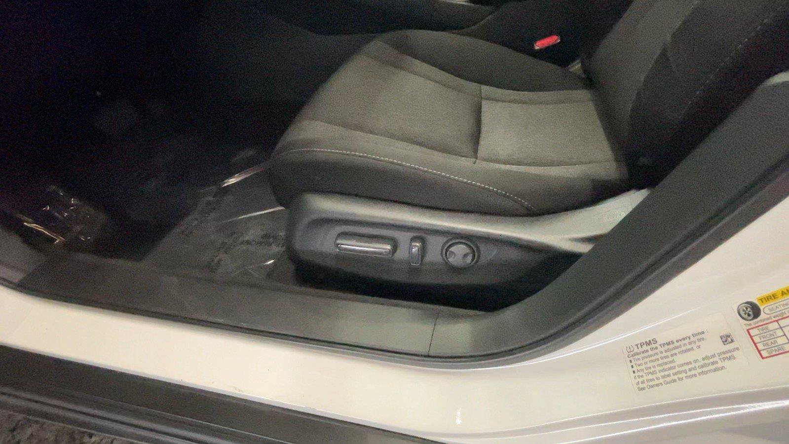 Certified 2024 Honda Accord EX image 31
