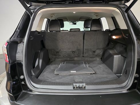 Used 2018 Ford Escape SEL image 11