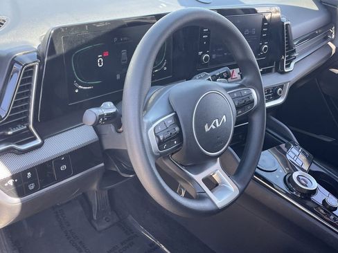 Certified 2023 Kia Sportage LX image 17