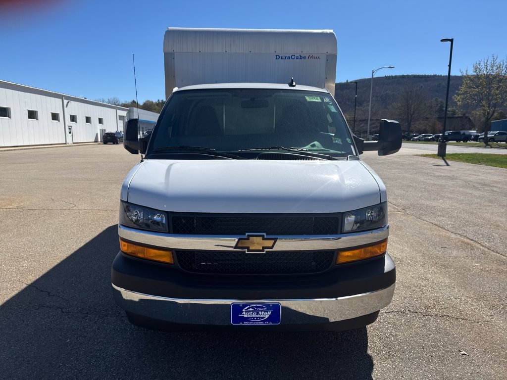 New 2026 Chevrolet Express 3500 w/ Power Convenience Package RWD image 7