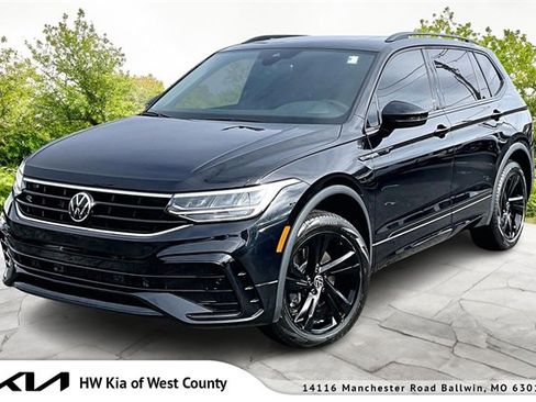 Used 2024 Volkswagen Tiguan SE R-Line w/ MDO Package, Two-Row image 1