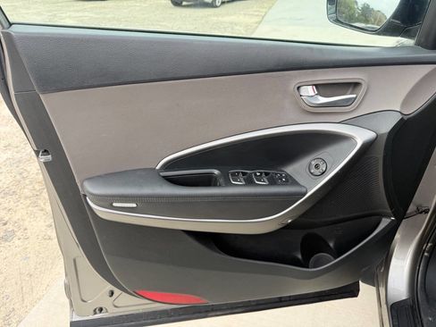 Used 2018 Hyundai Santa Fe Sport w/ Cargo Package image 10