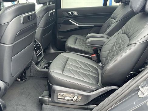 New 2026 BMW X7 xDrive40i image 8