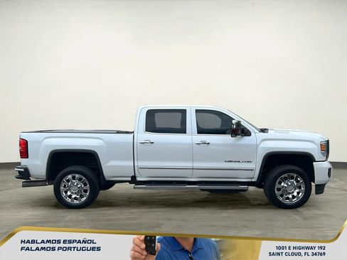 Used 2019 GMC Sierra 2500 Denali w/ Duramax Plus Package image 7