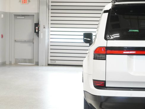 Used 2025 Lexus GX 550 w/ Accessory Package (2T) AWD/4WD image 9