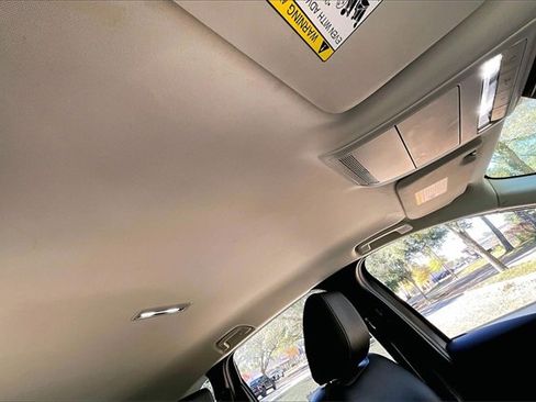 Used 2024 MAZDA CX-90 3.3 Turbo w/ Select Package image 24