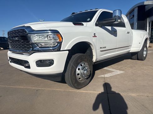 Used 2020 RAM 3500 Limited image 2