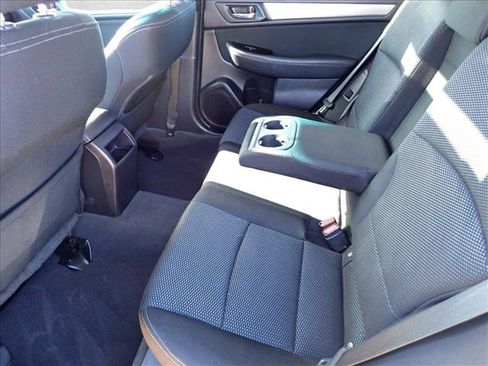 Used 2016 Subaru Outback 2.5i Premium image 10
