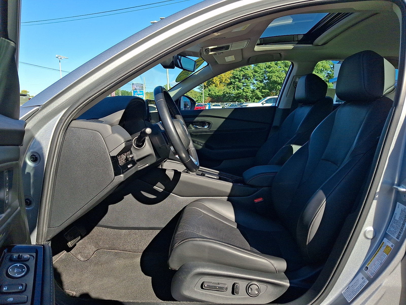 Used 2024 Honda Accord Touring image 14
