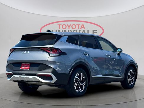 Used 2025 Kia Sportage LX FWD image 3
