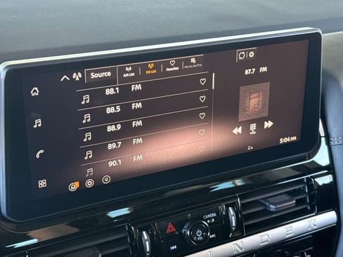 New 2026 Nissan Pathfinder Platinum AWD/4WD image 14