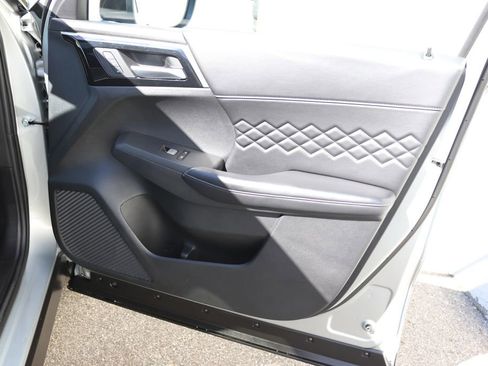 Used 2025 Mitsubishi Outlander SEL Black Edition AWD/4WD image 10