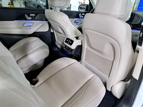 New 2026 Mercedes-Benz GLS 450 4MATIC image 11