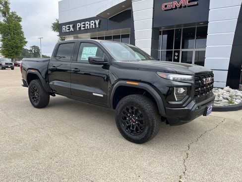 New 2026 GMC Canyon Elevation w/ Convenience Package image 2