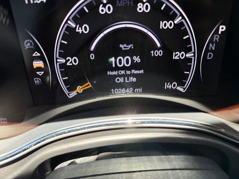 Used 2019 Jeep Grand Cherokee Limited AWD/4WD image 17