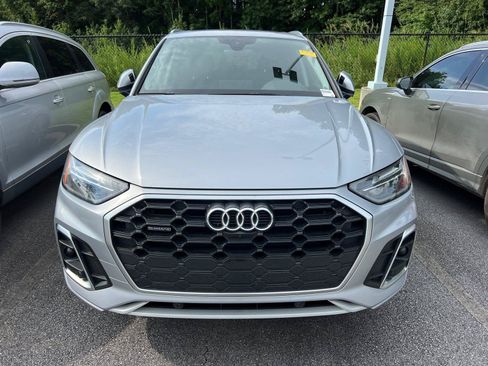 Certified 2025 Audi Q5 2.0T Premium Plus w/ Premium Plus Package AWD/4WD image 2
