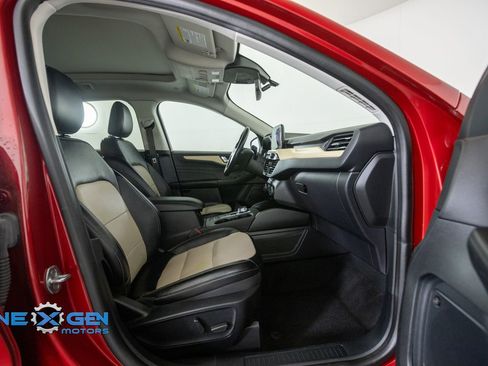 Used 2021 Ford Escape Titanium w/ Titanium Elite Package AWD/4WD image 46