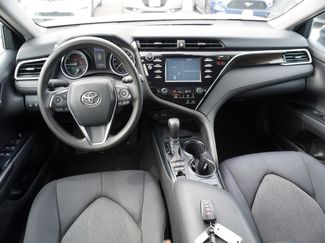 Used 2018 Toyota Camry LE video 2