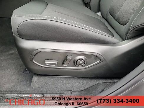 New 2025 Jeep Grand Cherokee L Laredo AWD/4WD image 16